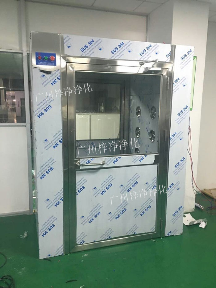 防爆風淋室安裝現場實拍圖 防爆風淋室安裝現場實拍圖